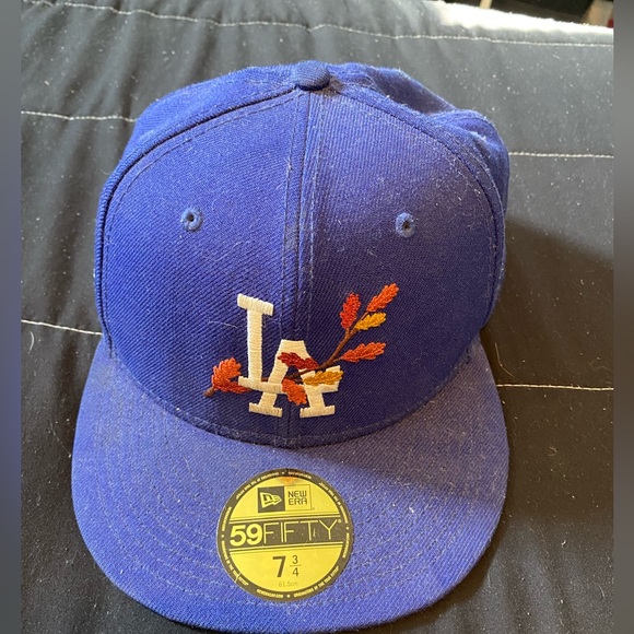 FITTED HATS - Picture 4 of 9